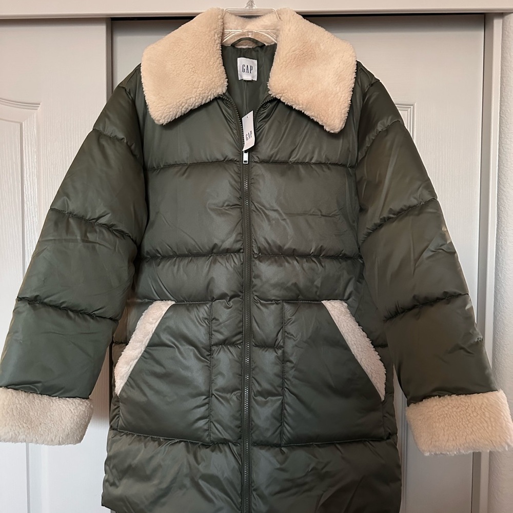 GAP Green Puffer Coat with Cream Accents